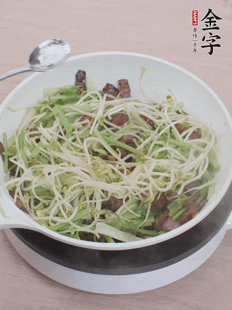 1點鹽、糖調味。